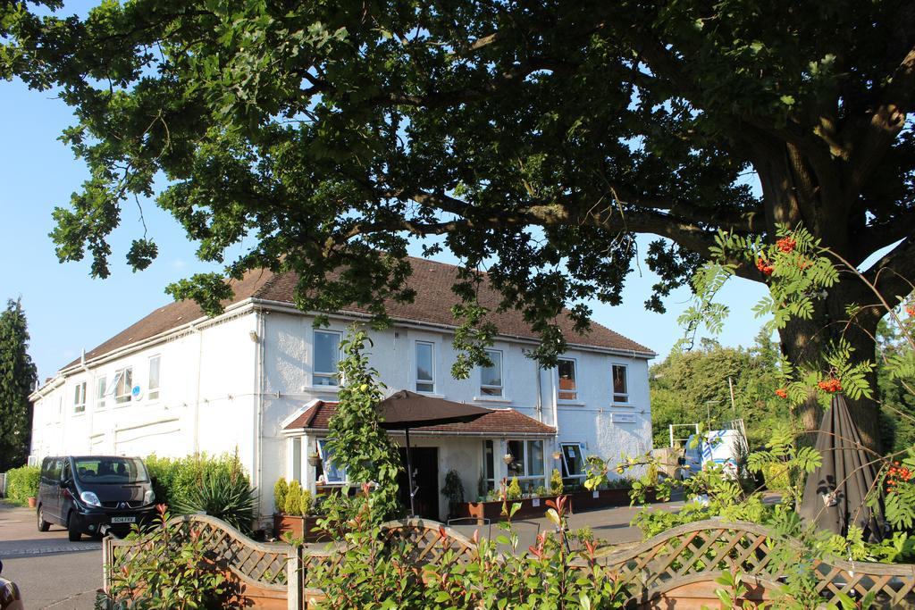The Gatwick White House Hotel Хорли Экстерьер фото