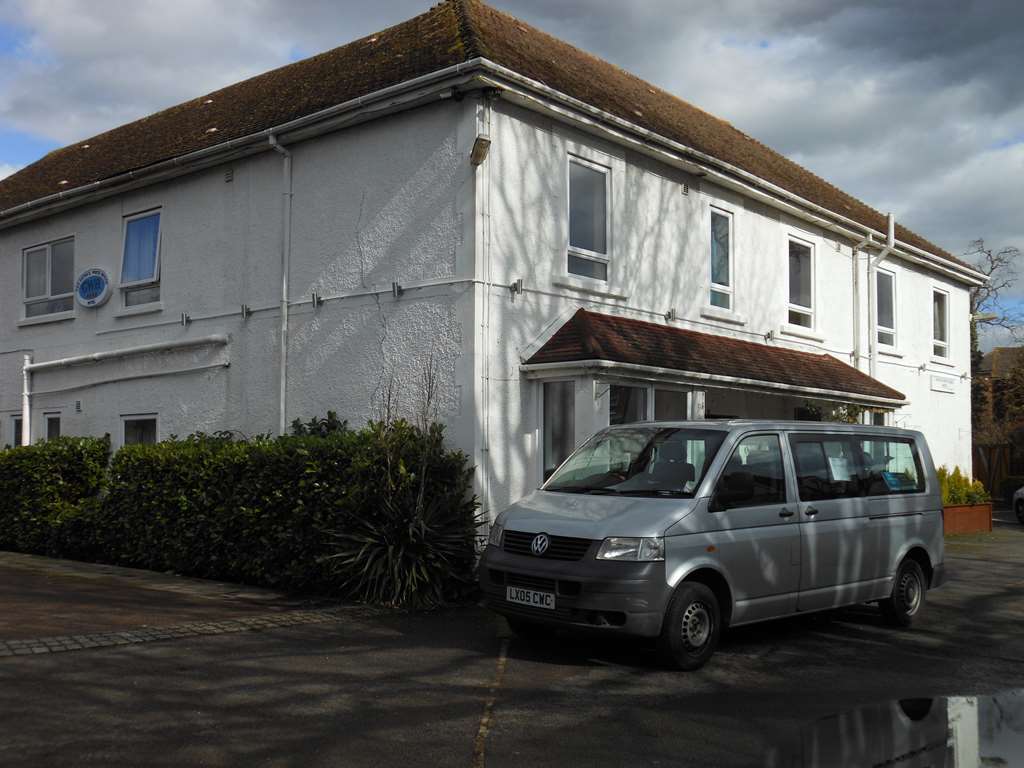 The Gatwick White House Hotel Хорли Экстерьер фото
